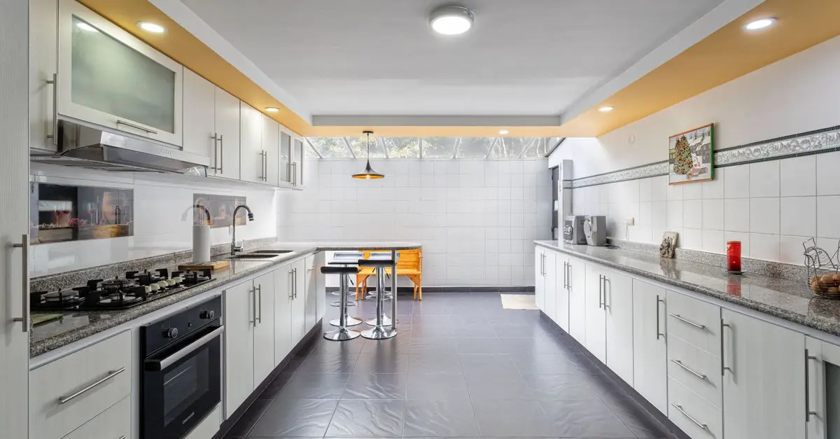 Cómo Diseñar Cocinas Funcionales y Modernas
